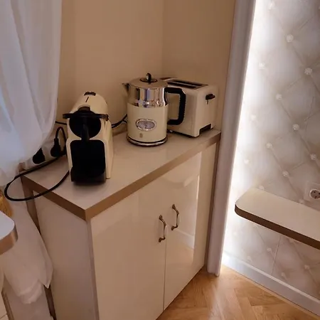 Zati Gazde/Camere de închiriat Budapesta