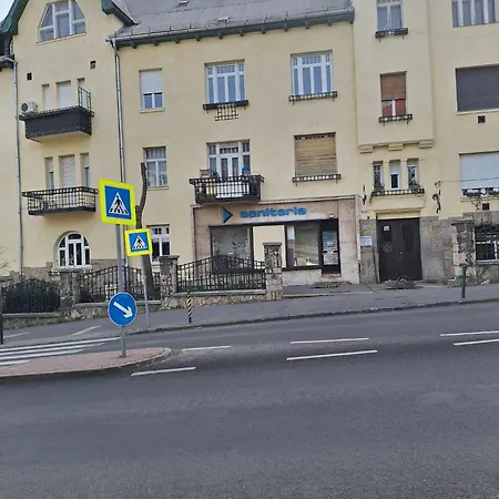 Zati Budapesta